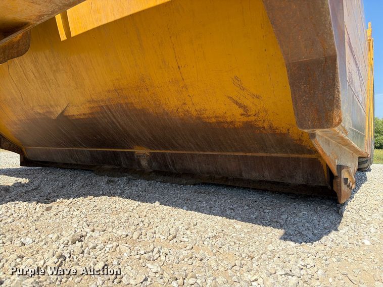 image for item DZ4705 2011 Caterpillar TS185 scraper