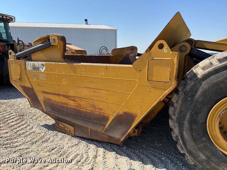 image for item DZ4705 2011 Caterpillar TS185 scraper
