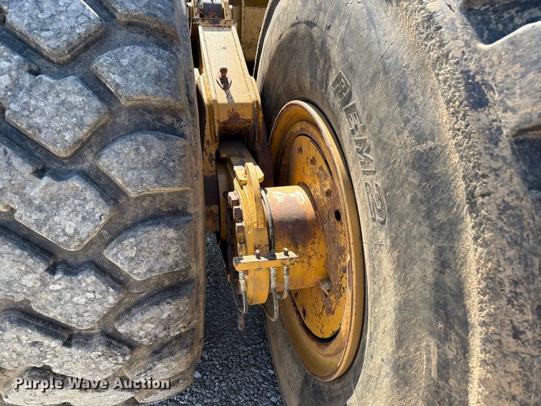 image for item DZ4705 2011 Caterpillar TS185 scraper