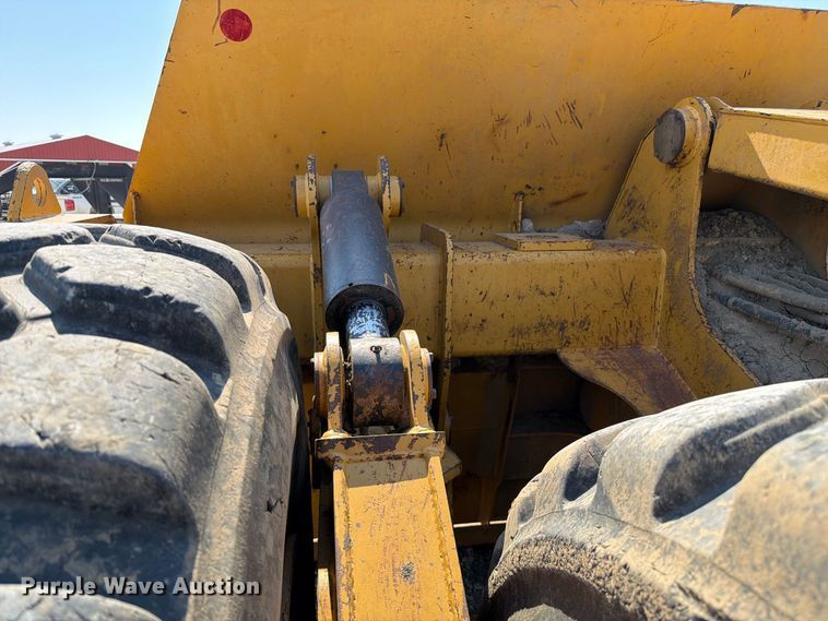 image for item DZ4705 2011 Caterpillar TS185 scraper
