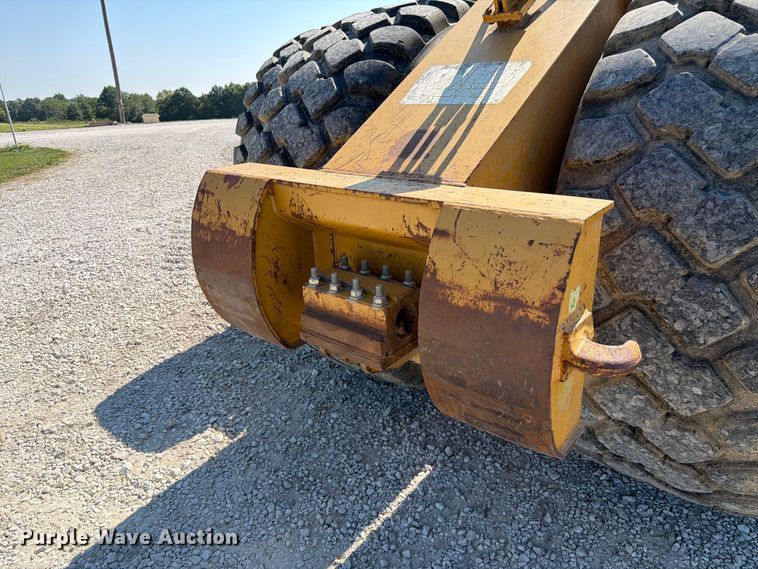 image for item DZ4705 2011 Caterpillar TS185 scraper