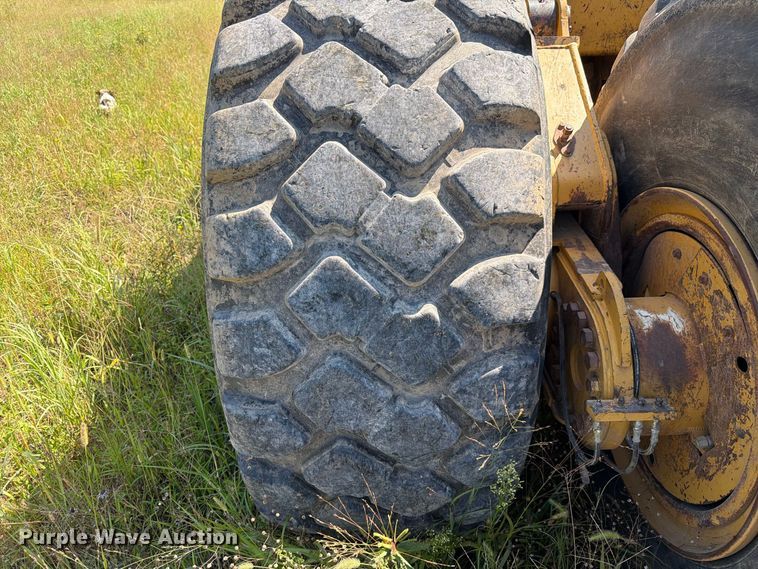 image for item DZ4705 2011 Caterpillar TS185 scraper