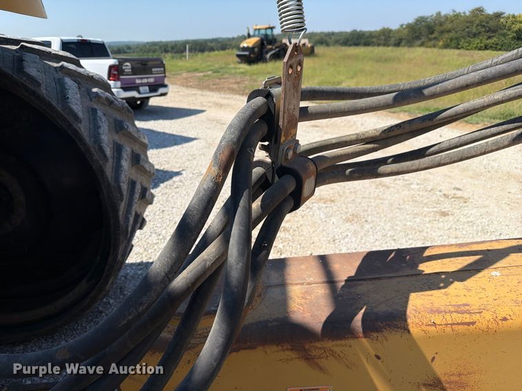image for item DZ4706 2011 Caterpillar TS185 scraper
