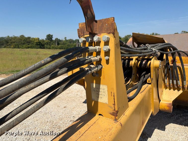 image for item DZ4706 2011 Caterpillar TS185 scraper