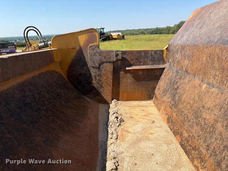 image for item DZ4706 2011 Caterpillar TS185 scraper