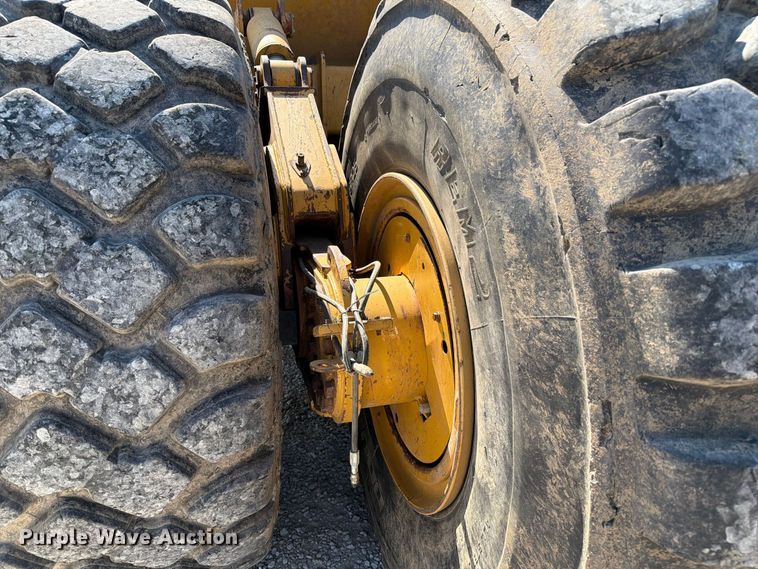 image for item DZ4706 2011 Caterpillar TS185 scraper