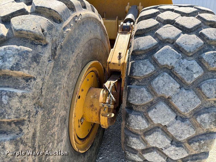 image for item DZ4706 2011 Caterpillar TS185 scraper
