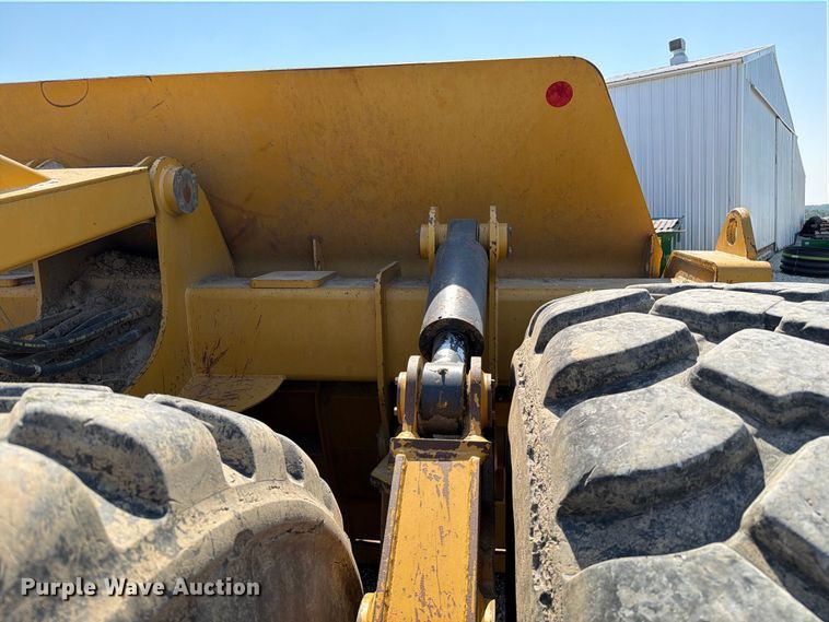 image for item DZ4706 2011 Caterpillar TS185 scraper