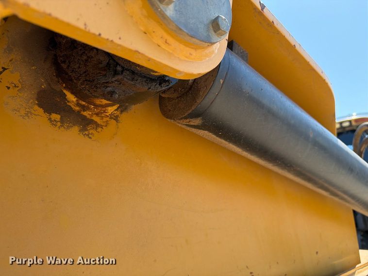 image for item DZ4706 2011 Caterpillar TS185 scraper
