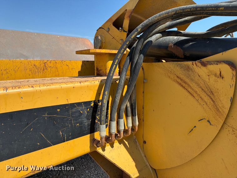 image for item DZ4706 2011 Caterpillar TS185 scraper
