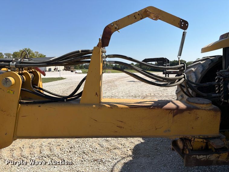 image for item DZ4706 2011 Caterpillar TS185 scraper
