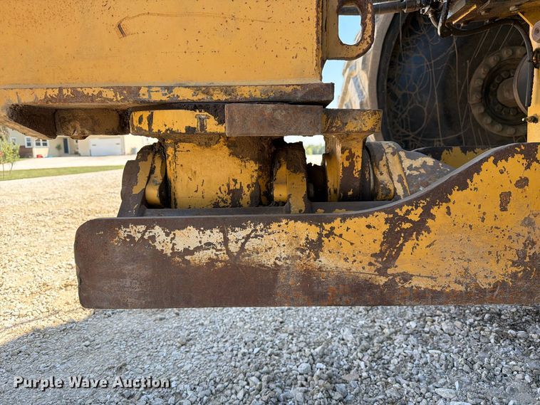 image for item DZ4706 2011 Caterpillar TS185 scraper
