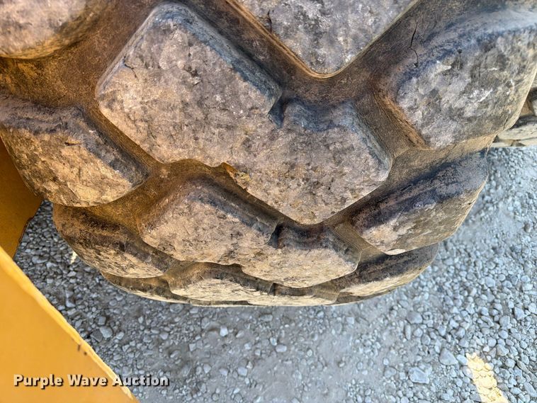 image for item DZ4706 2011 Caterpillar TS185 scraper