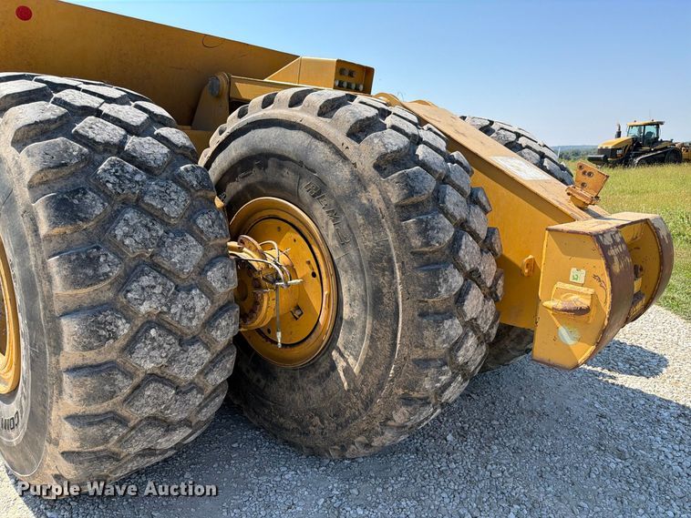 image for item DZ4706 2011 Caterpillar TS185 scraper