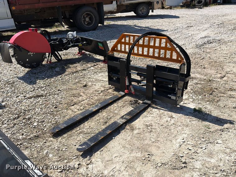 2026 LandHonor HPF-11-3000G skid steer forks