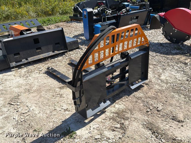image for item DZ4902 2026 LandHonor HPF-11-3000G skid steer forks