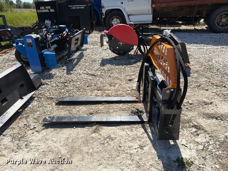 image for item DZ4902 2026 LandHonor HPF-11-3000G skid steer forks