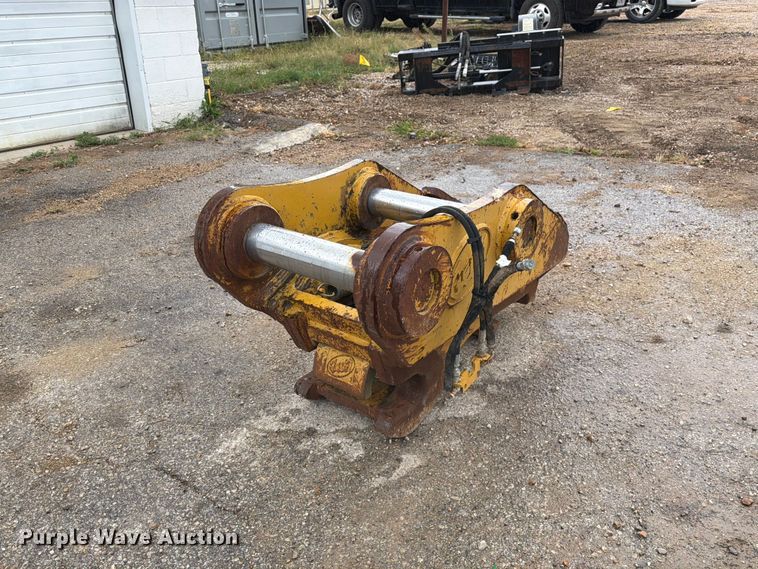 image for item DZ4928 Geith quick coupler