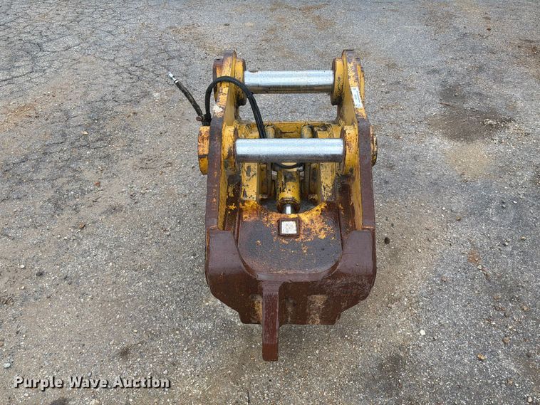 image for item DZ4928 Geith quick coupler