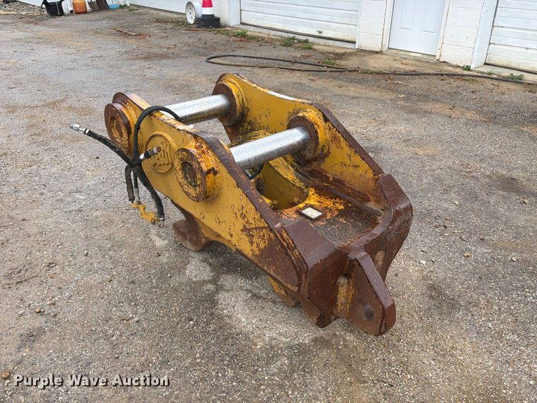 image for item DZ4928 Geith quick coupler