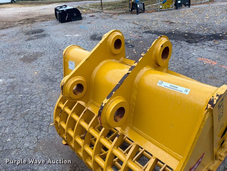 image for item DZ4929 Hardox BKT32048SKEL excavator rock bucket