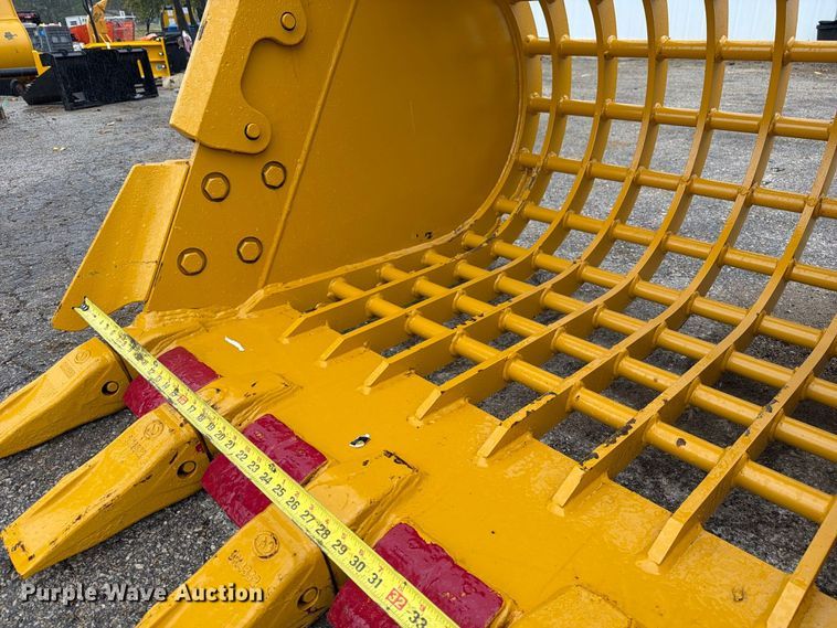 image for item DZ4929 Hardox BKT32048SKEL excavator rock bucket