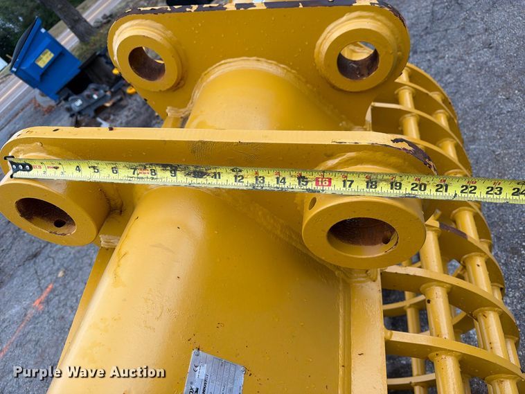 image for item DZ4929 Hardox BKT32048SKEL excavator rock bucket