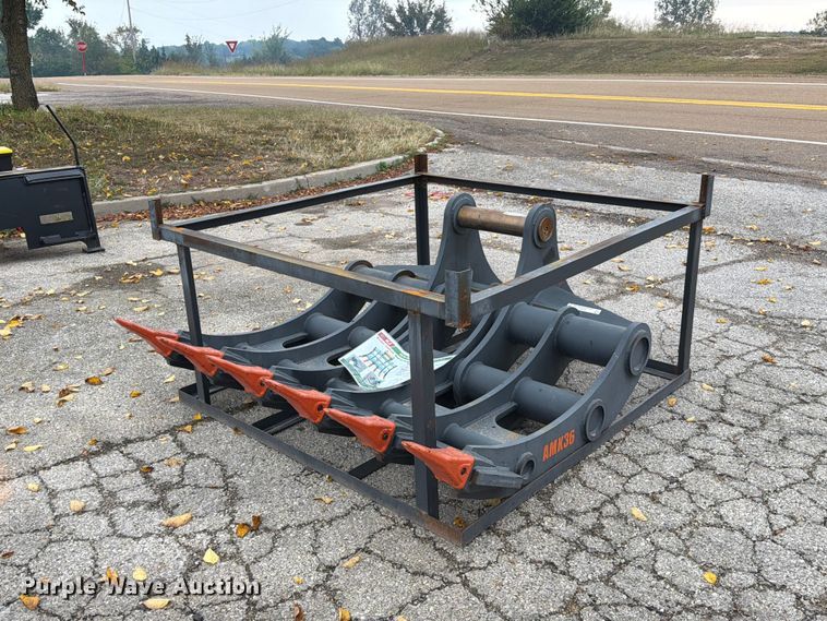 image for item DZ4931 2026 KJ AMK36 excavator rake