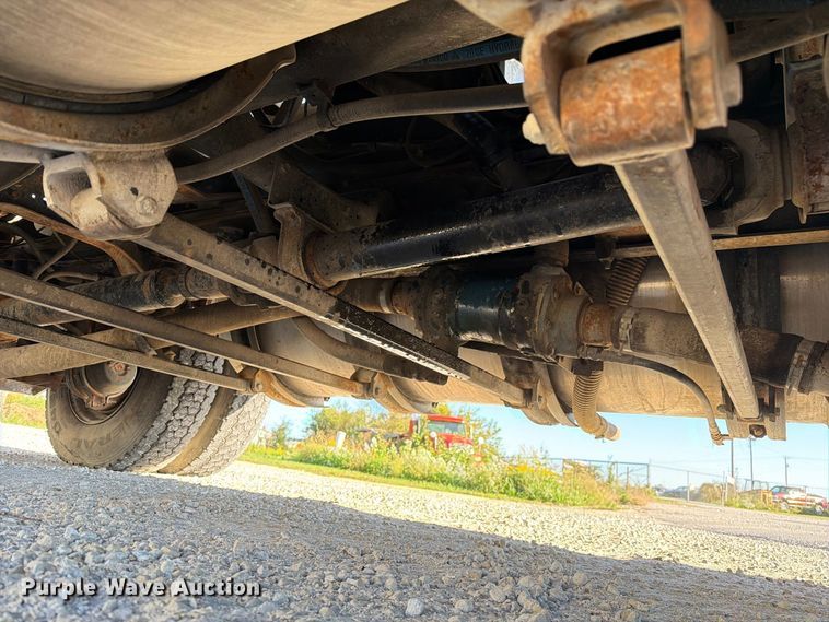 image for item DZ4937 1991 International 4900 sewer jetter truck
