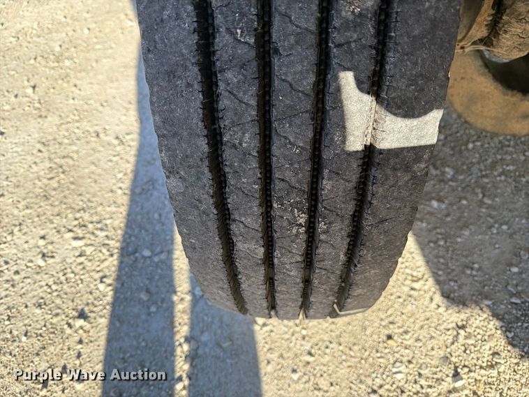 image for item DZ4937 1991 International 4900 sewer jetter truck