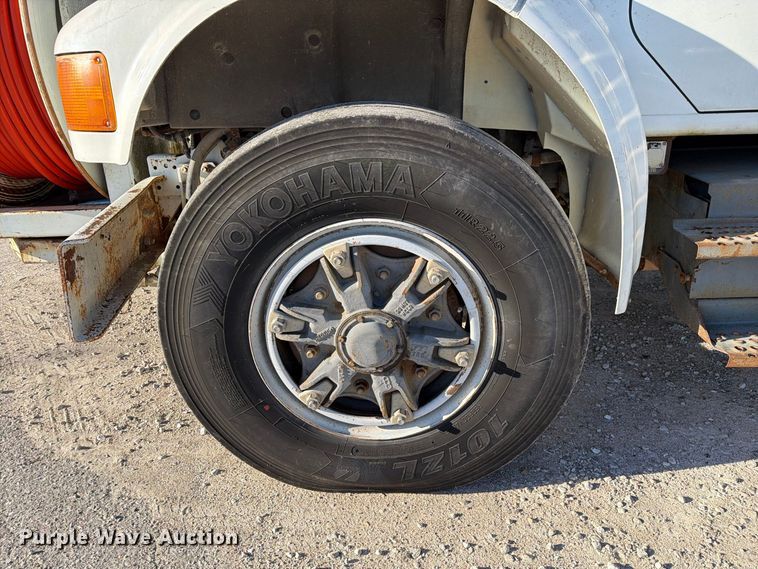 image for item DZ4937 1991 International 4900 sewer jetter truck