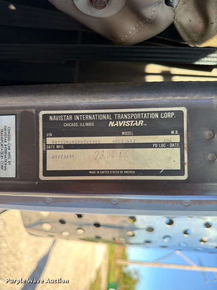 image for item DZ4937 1991 International 4900 sewer jetter truck