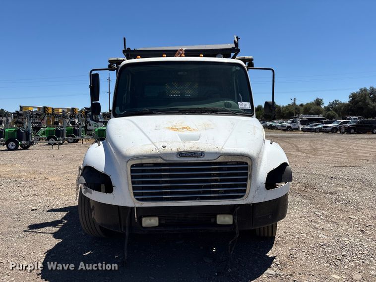 image for item EA0004 2005 Freightliner Business Class M2 flatbed truck with crash attenuator