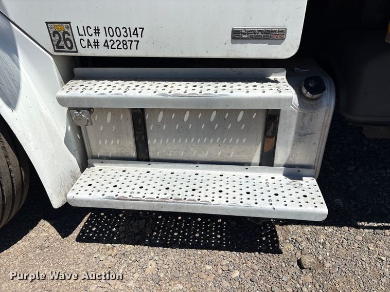 image for item EA0004 2005 Freightliner Business Class M2 flatbed truck with crash attenuator