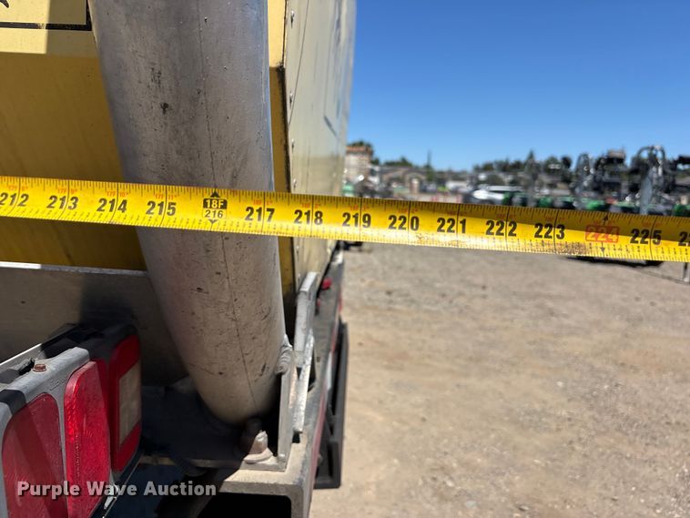 image for item EA0004 2005 Freightliner Business Class M2 flatbed truck with crash attenuator