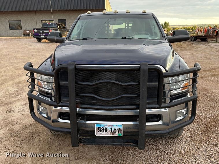 image for item EA0568 2012 Dodge Ram 3500 Crew Cab flatbed pickup truck