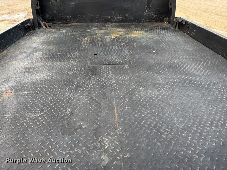 image for item EA0568 2012 Dodge Ram 3500 Crew Cab flatbed pickup truck