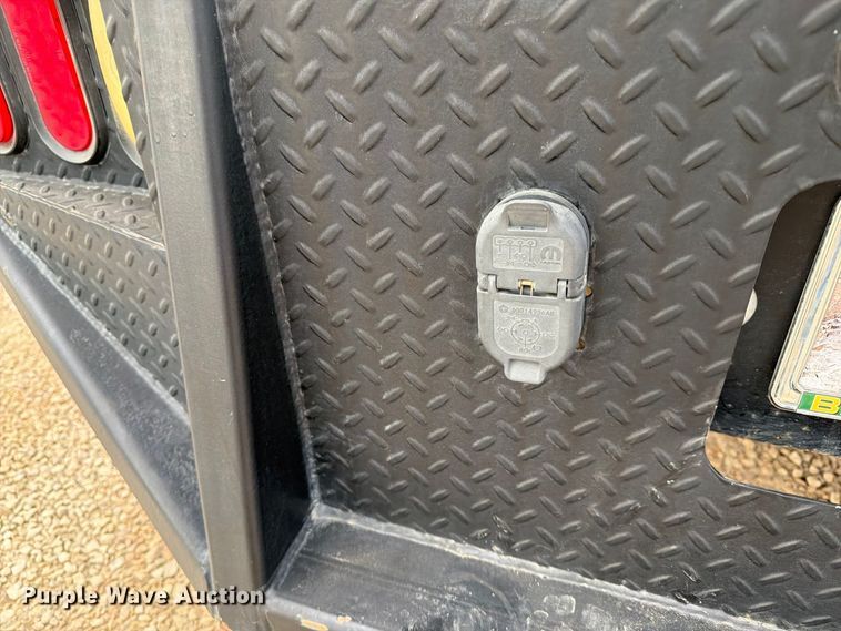 image for item EA0568 2012 Dodge Ram 3500 Crew Cab flatbed pickup truck