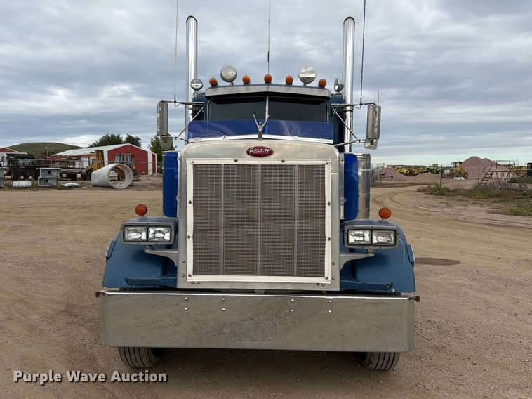 image for item EA0573 1984 Peterbilt 359 semi truck
