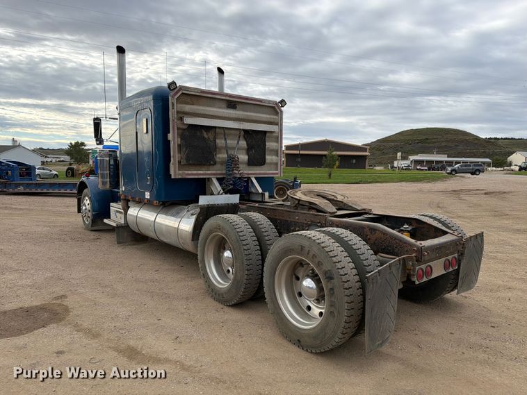 image for item EA0573 1984 Peterbilt 359 semi truck