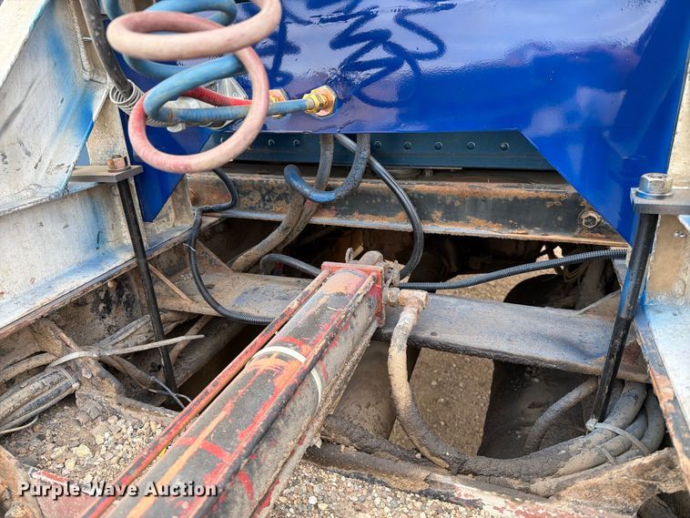 image for item EA0573 1984 Peterbilt 359 semi truck