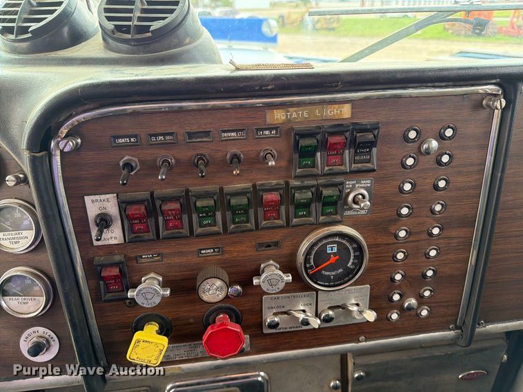 image for item EA0573 1984 Peterbilt 359 semi truck