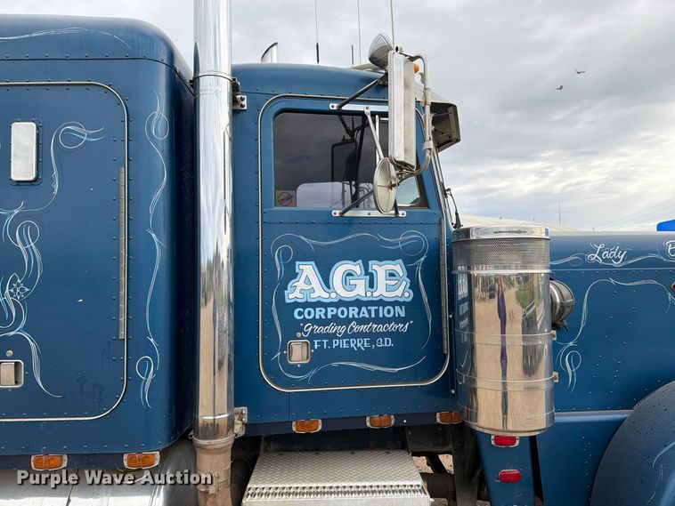 image for item EA0573 1984 Peterbilt 359 semi truck