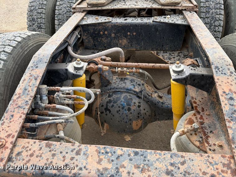 image for item EA0573 1984 Peterbilt 359 semi truck