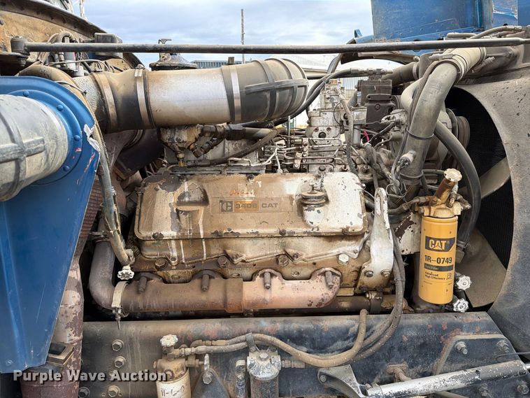 image for item EA0573 1984 Peterbilt 359 semi truck