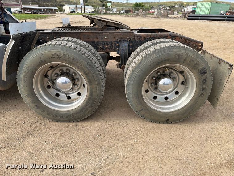image for item EA0573 1984 Peterbilt 359 semi truck