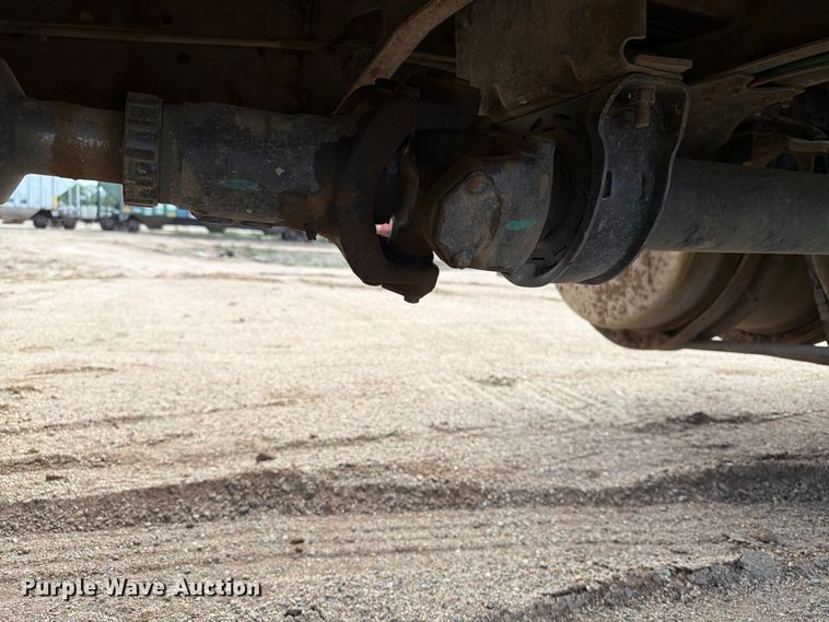 image for item EA0576 1989 Freightliner Conventional water truck