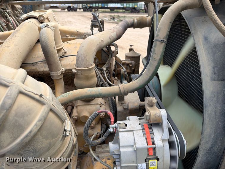 image for item EA0576 1989 Freightliner Conventional water truck