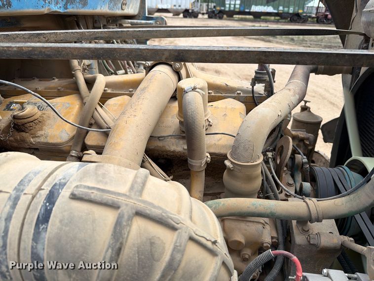 image for item EA0576 1989 Freightliner Conventional water truck