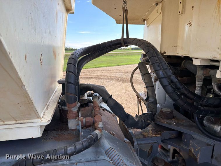 image for item EA0583 2001 Terex TA30 articulated haul truck